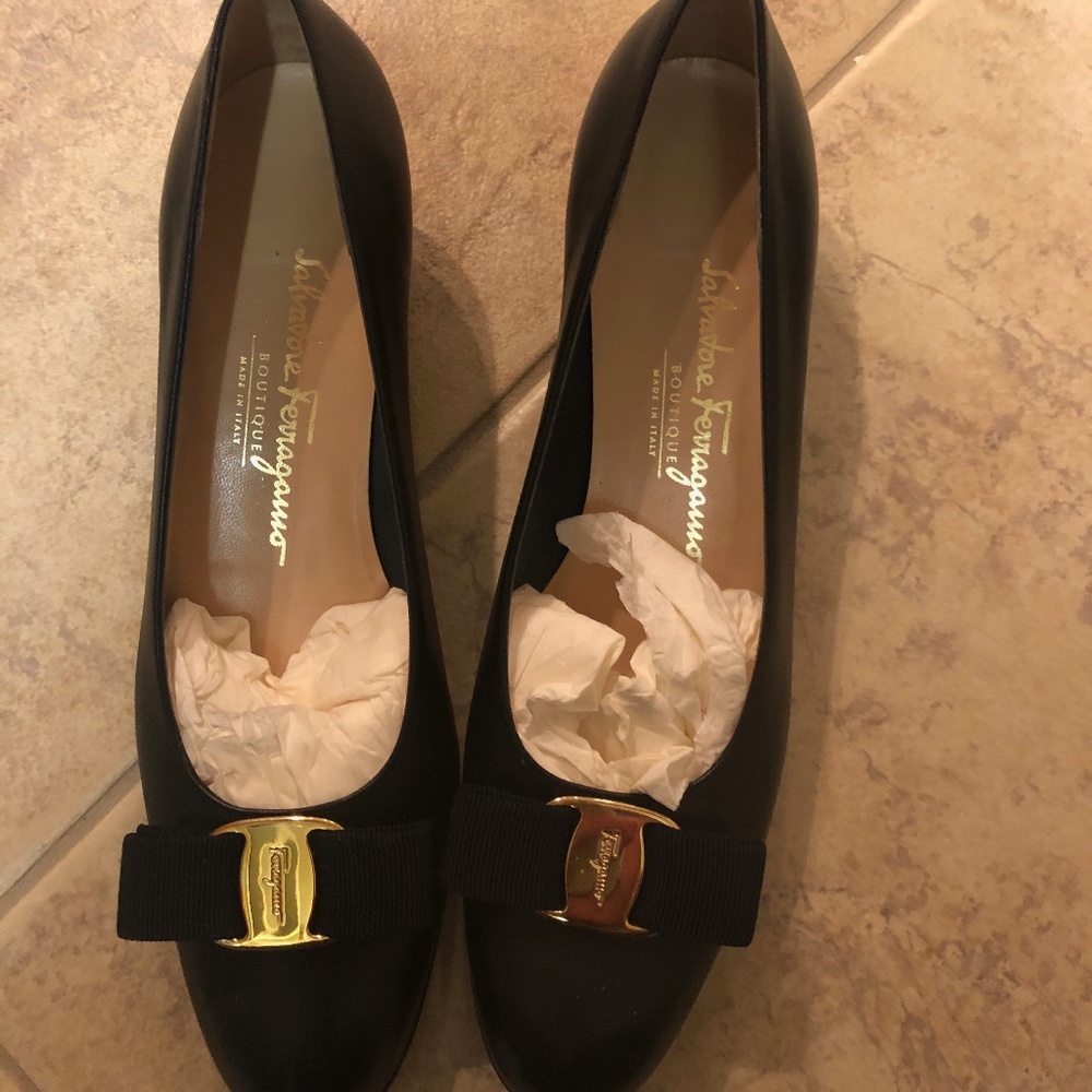 Salvatore Ferragamo Mini Pump